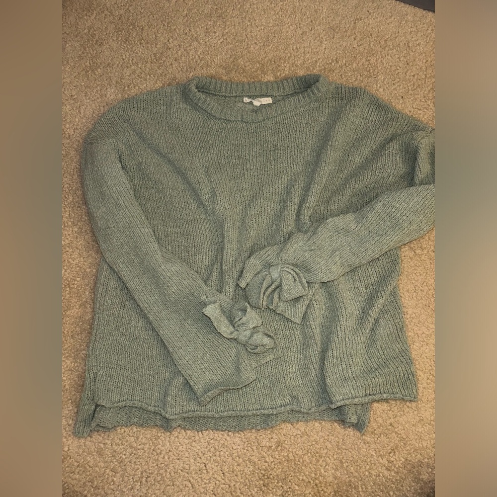 Mint oversized large sweater with bows on the sleeves